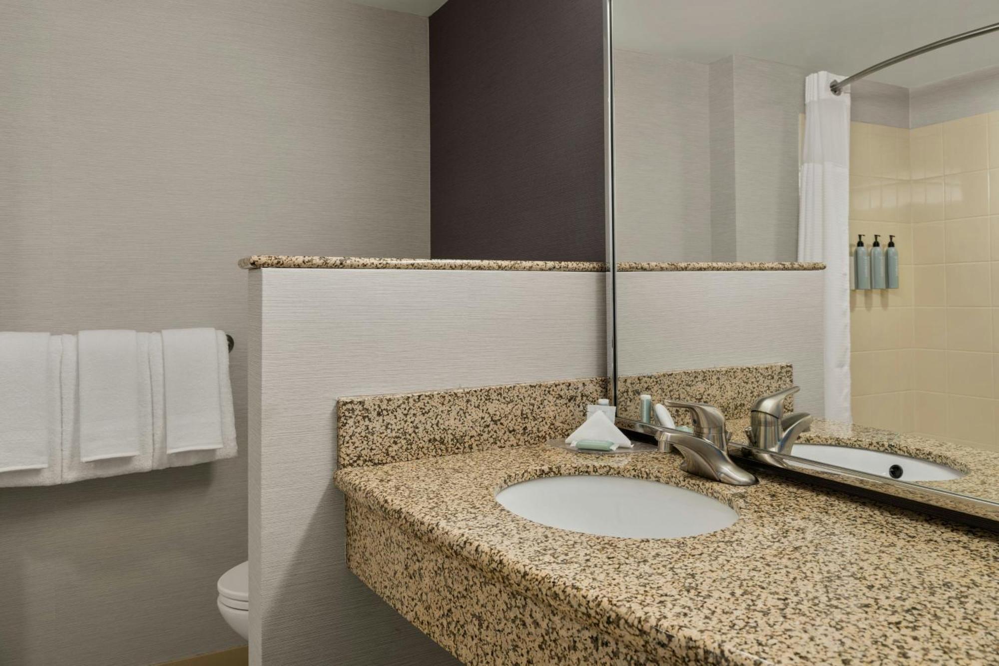 Courtyard By Marriott Halifax Downtown Hotel Kültér fotó